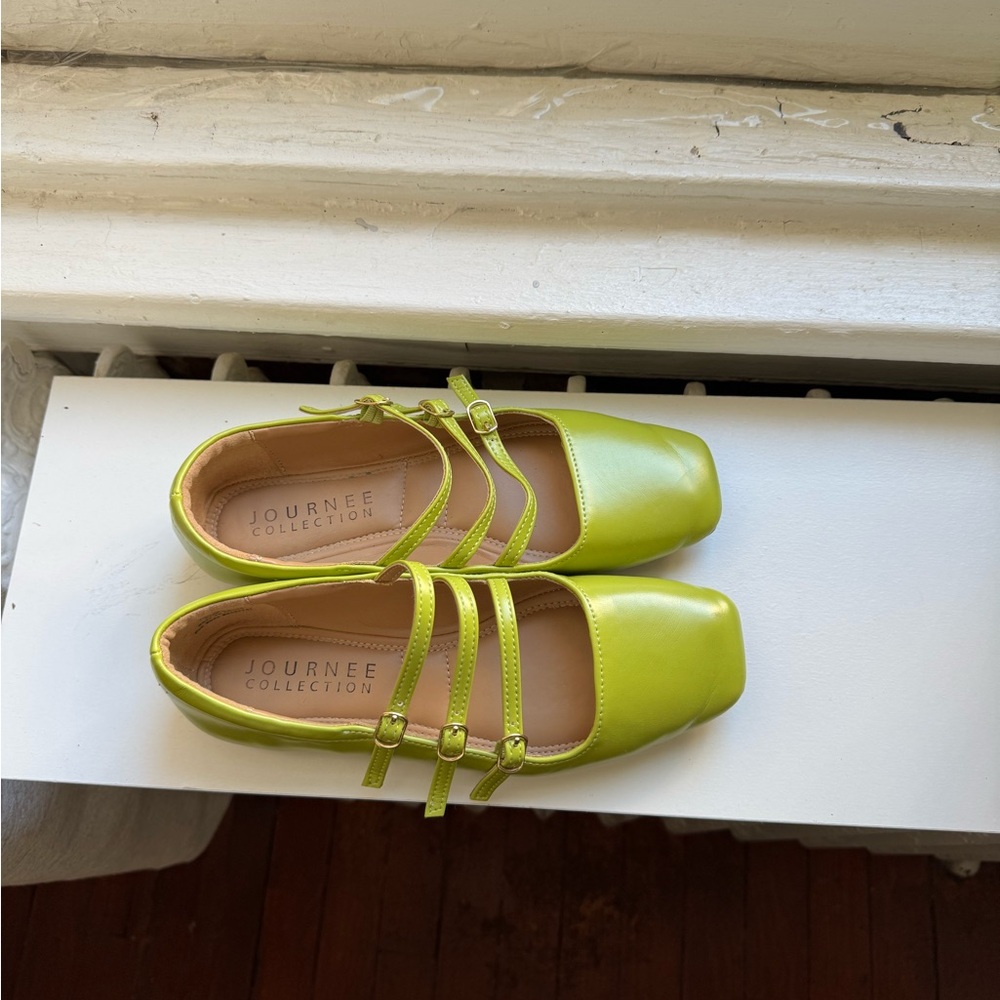 Journee Collection Vibrant Green Strappy Flats